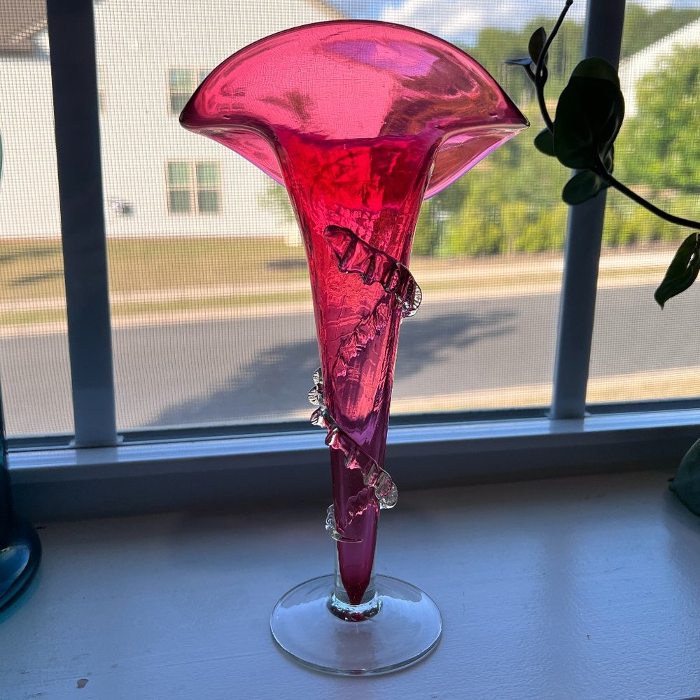 Vintage Victorian Cranberry Glass Jack-in-the-Pulpit Vase - Picture 5 of 13